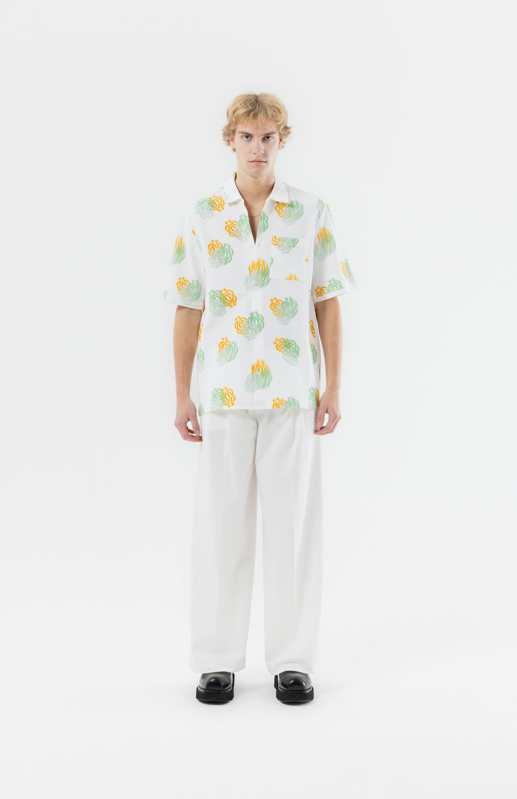 White shirt Brian Elstak