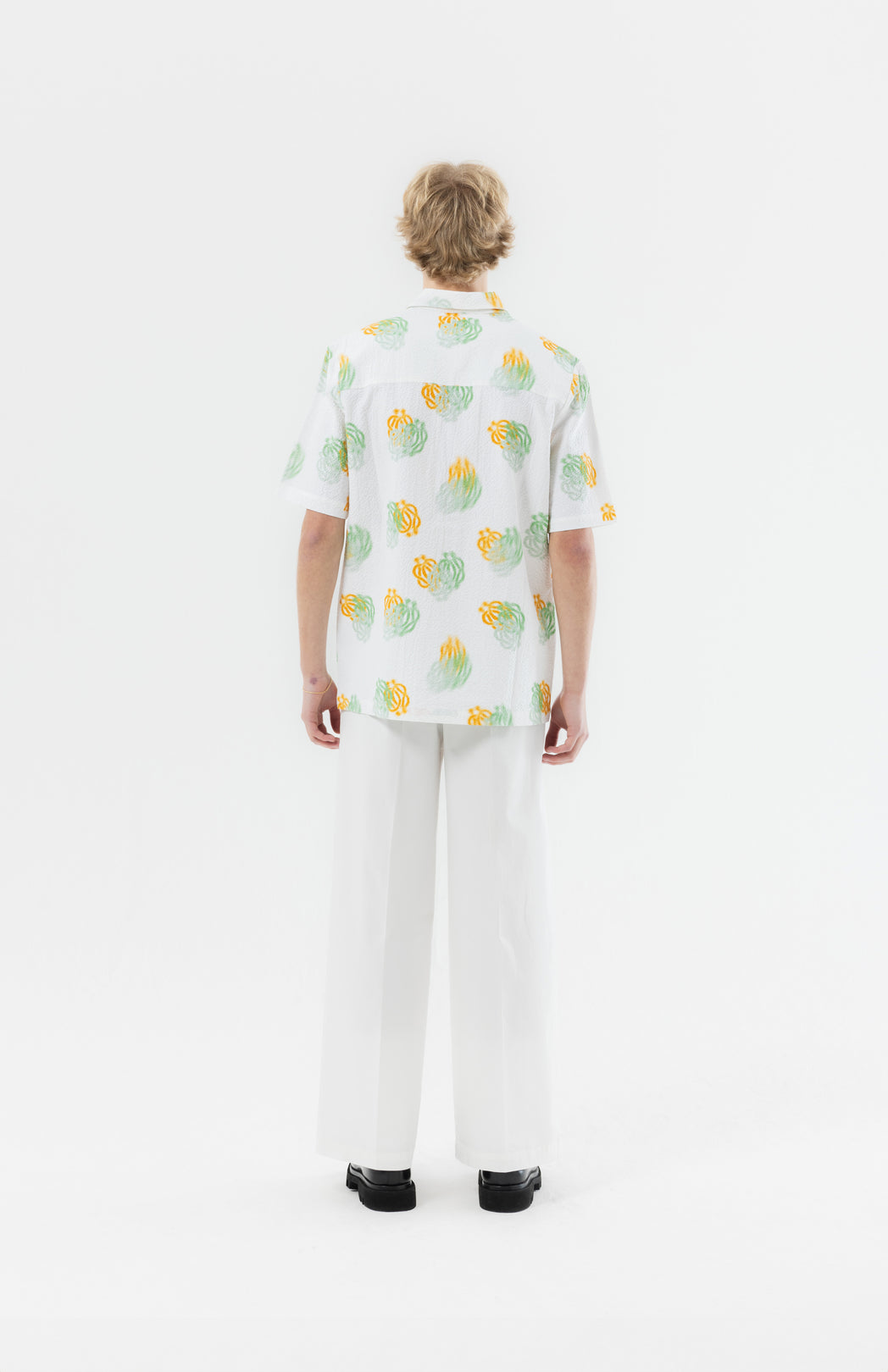 White shirt Brian Elstak