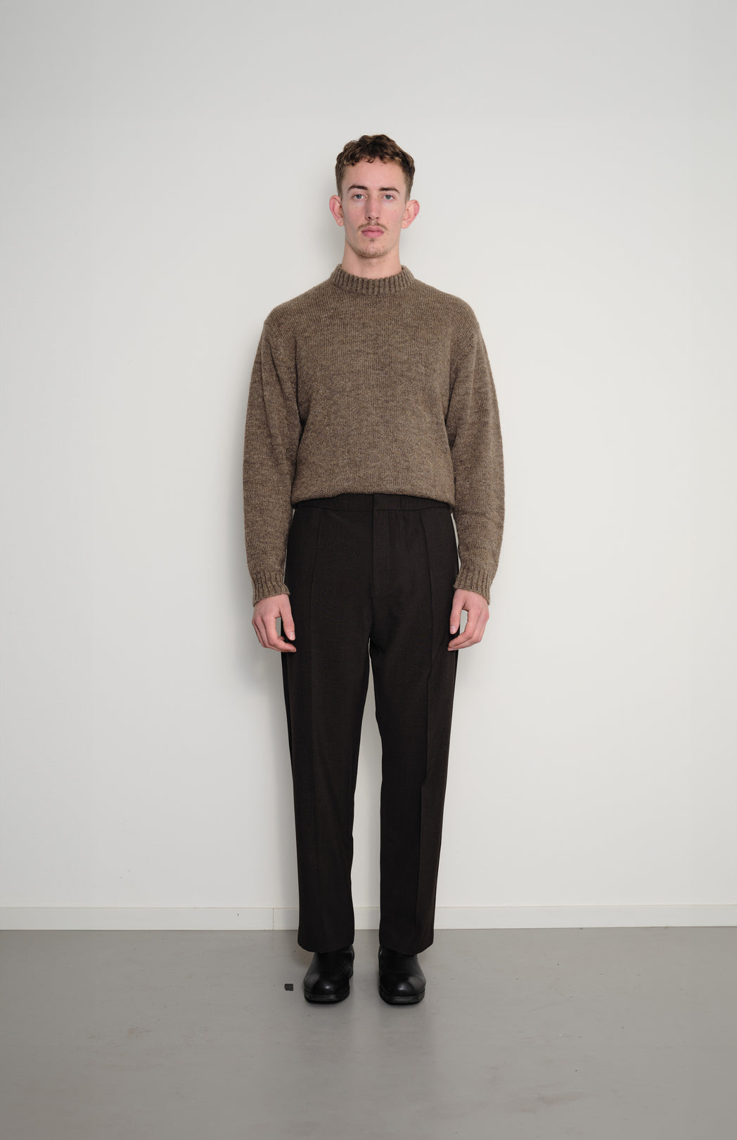 Brown drawstring trousers