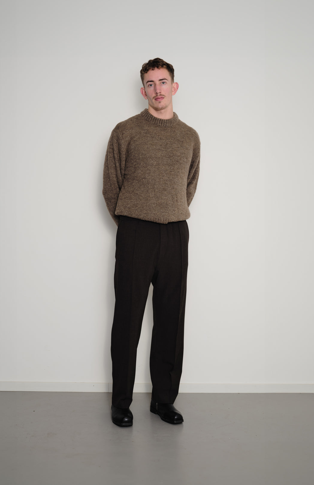 Brown drawstring trousers