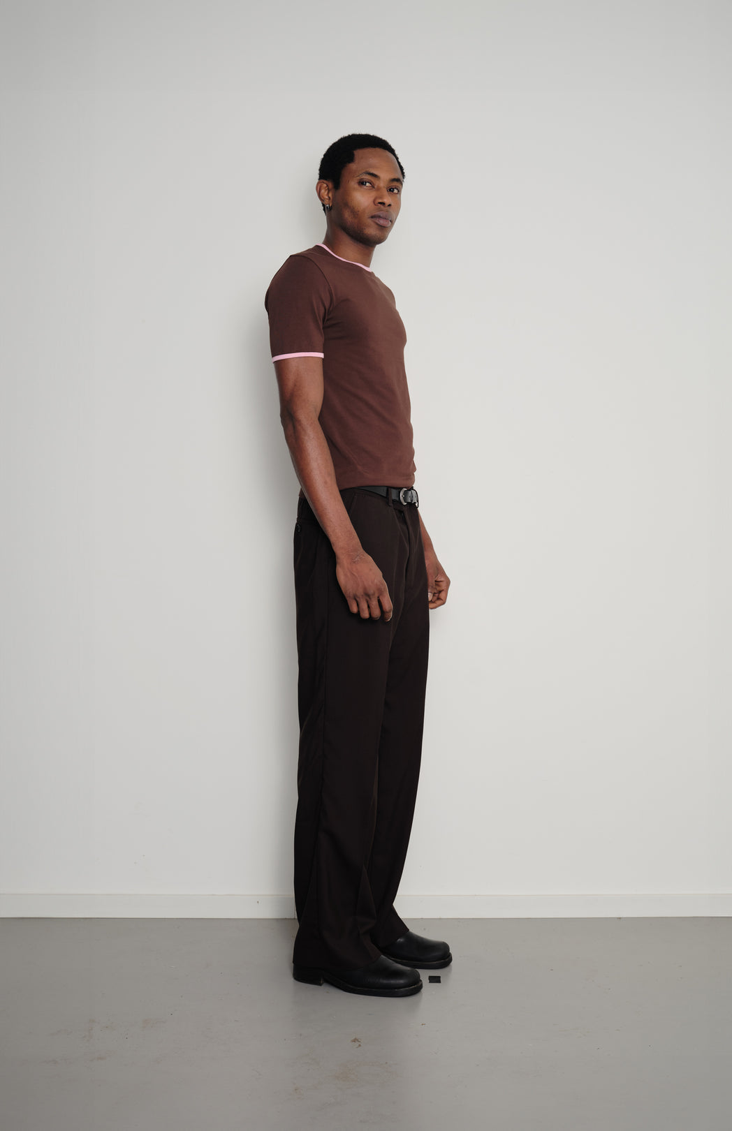 Brown fitted ringer t-shirt