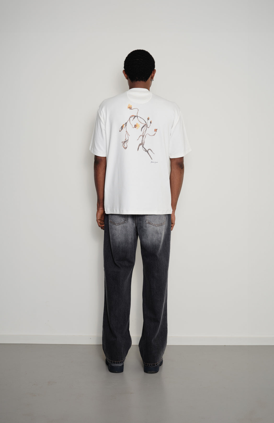 Off-white saxifrage t-shirt