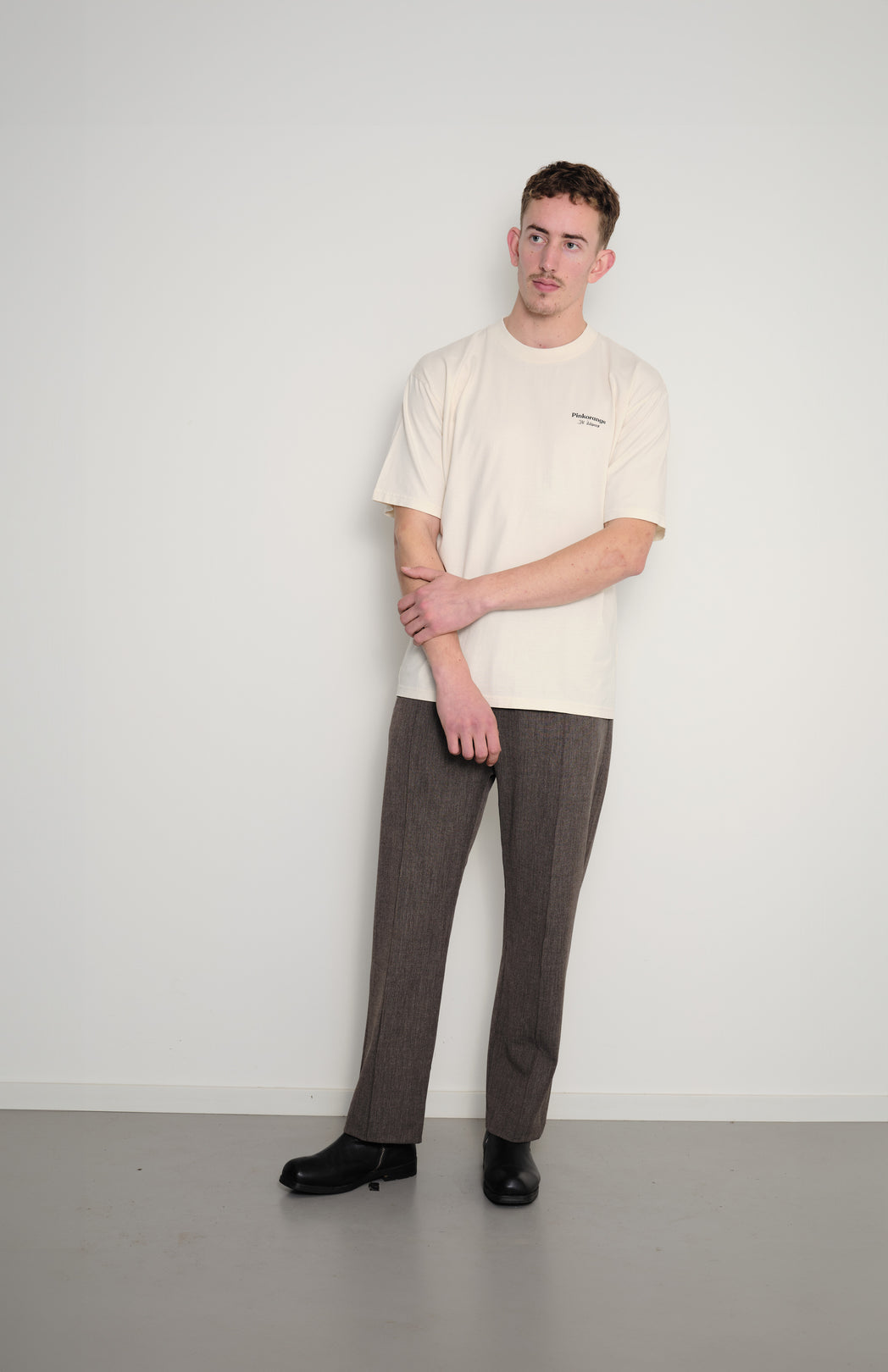 Off-white t-shirt Jan Kuhlemeier