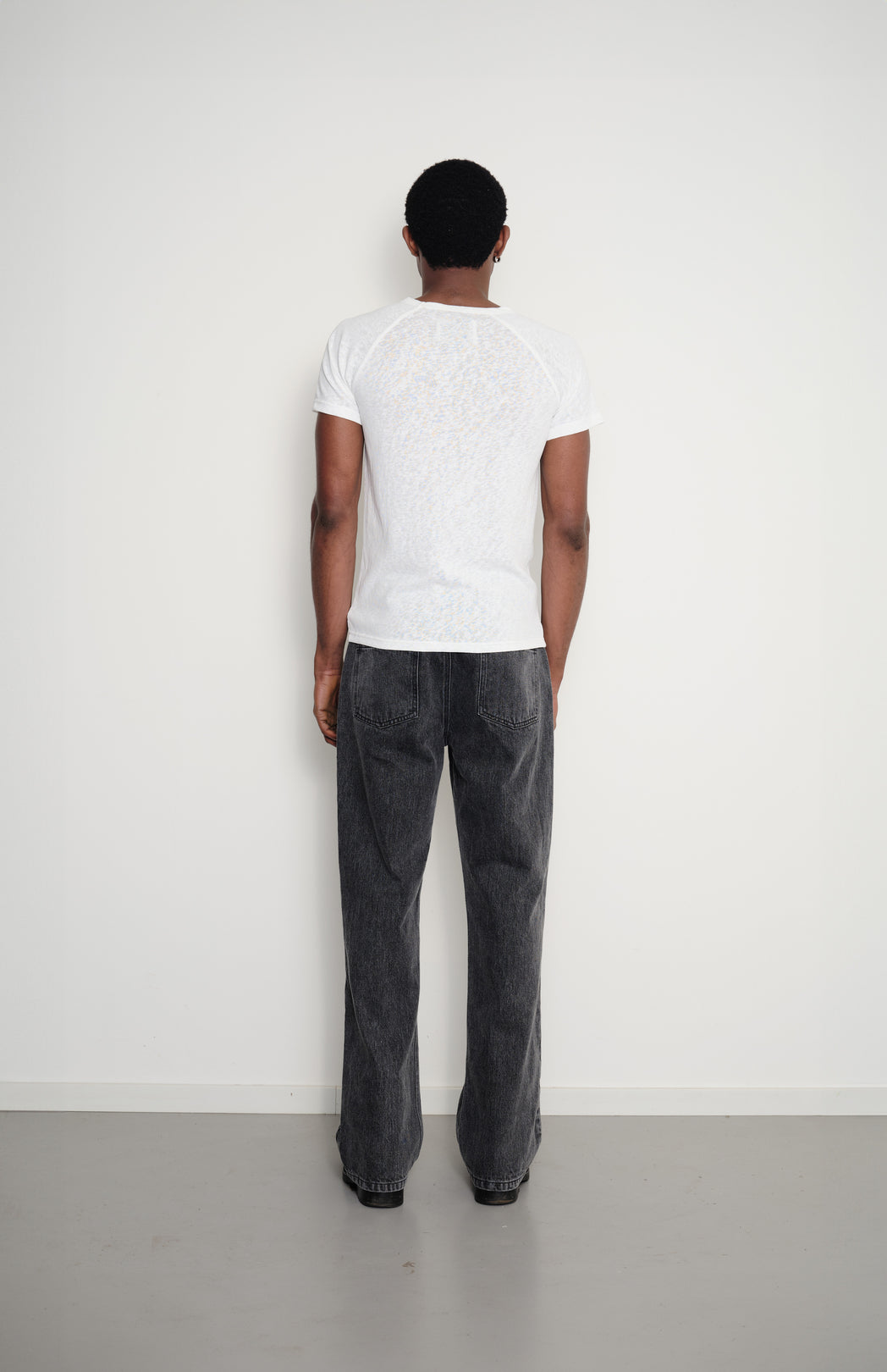 White fitted t-shirt