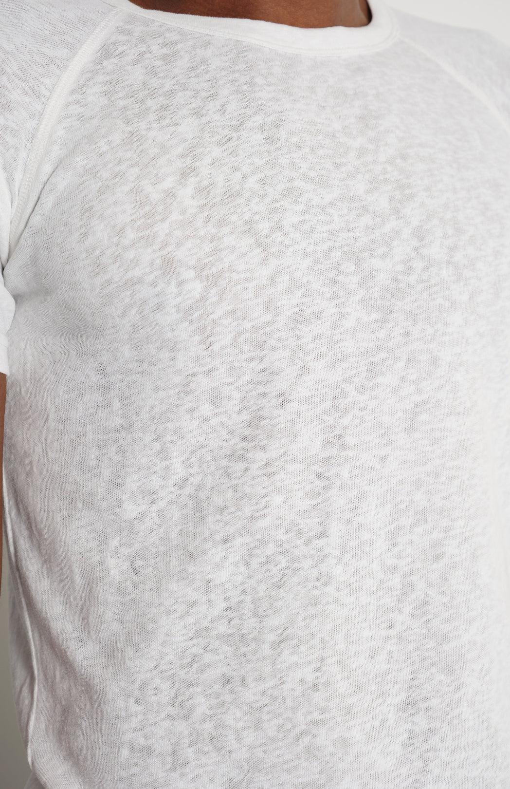 White fitted t-shirt