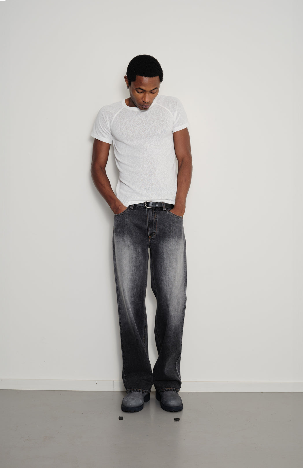 White fitted t-shirt